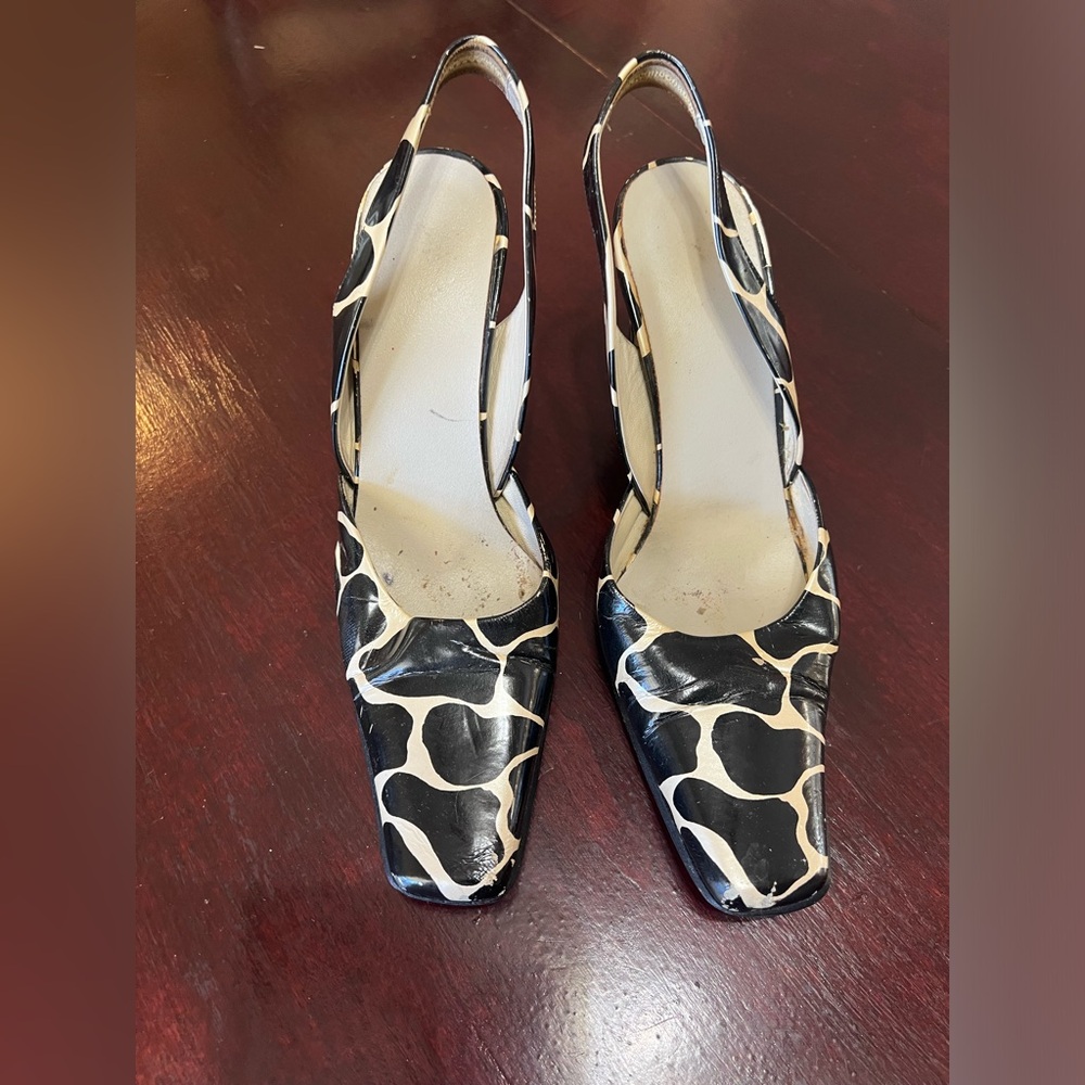 Marino Fabiani Black and White Giraffe Print Slingback Heels–Size EU 37.5 (US 7)
